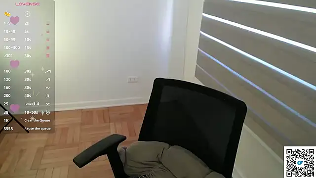 Snapshot of cinnamon_rosa chatting on December 2, 3:07 pm cinnamon rosa online show from December 2, 3:07 pm