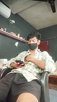 richardjames95 online show from January 15, 7:17 pm