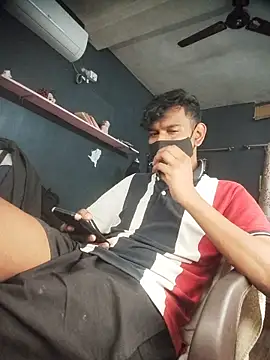 richardjames95 online show from February 20, 1:33 pm