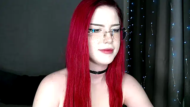 Snapshot of MikasaWaifu chatting on January 10, 9:53 pm MikasaWaifu online show from January 10, 9:53 pm