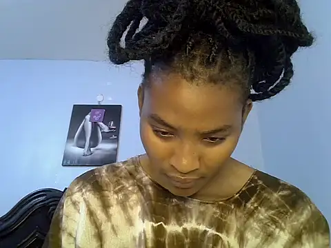 cute-alexis online show from May 6, 7:13 am