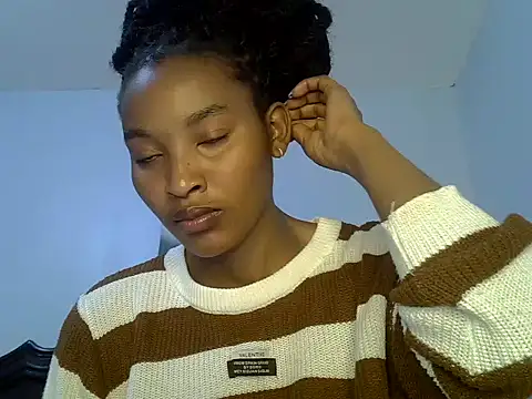 cute-alexis online show from May 9, 2:17 am