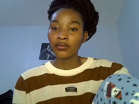 cute-alexis online show from May 20, 9:37 am