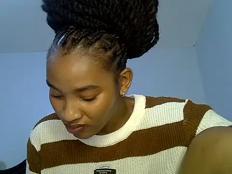 cute-alexis online show from June 8, 8:37 am