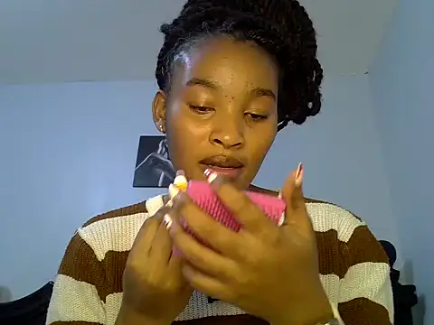 cute-alexis online show from June 11, 9:18 am