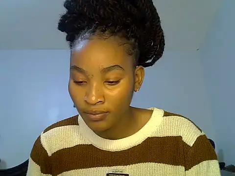 cute-alexis online show from June 13, 11:52 am