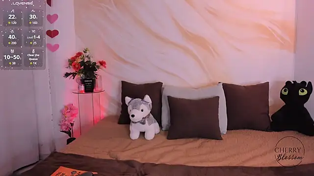 CherryBlossomm  online show from March 6, 1:35 am