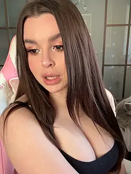 Snapshot of Chloe_your_Moyaz chatting on February 15, 12:11 pm Chloe your Moyaz online show from February 15, 12:11 pm