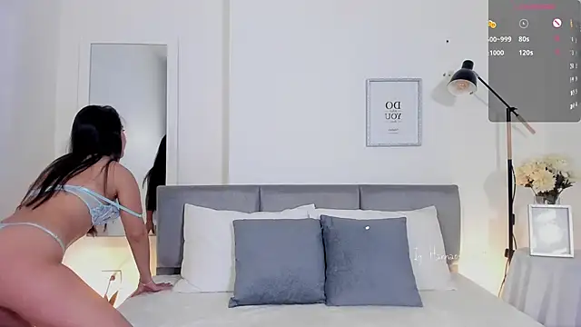 Snapshot of Hannaos chatting on November 7, 11:10 am Hannaos online show from November 7, 11:10 am