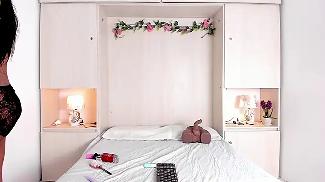 KendallRosse1 online show from February 26, 12:15 pm