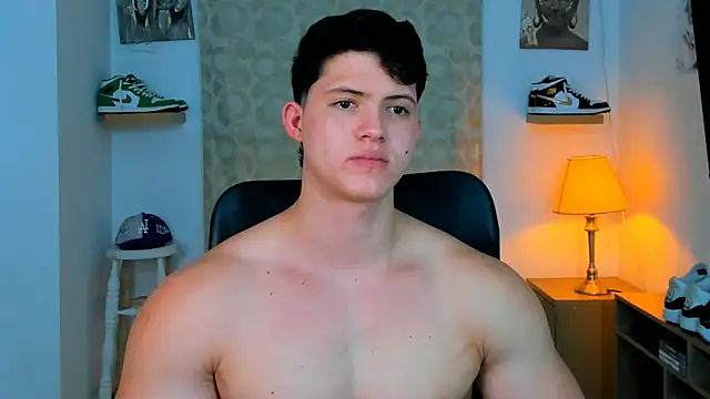 Snapshot of Hazzan_Velez chatting on January 14, 2:40 am Hazzan Velez online show from January 14, 2:40 am