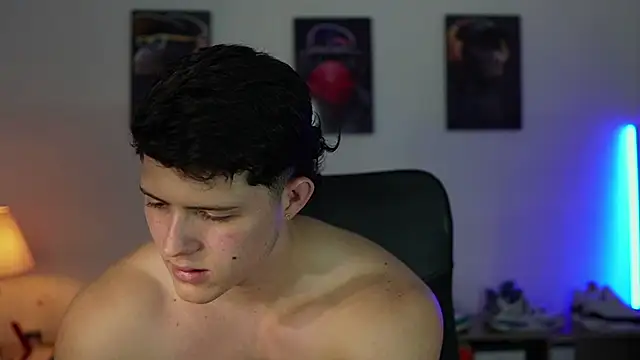 Snapshot of Hazzan_Velez chatting on September 12, 12:33 am Hazzan Velez online show from September 12, 12:33 am