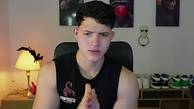 Snapshot of Hazzan_Velez chatting on November 4, 11:37 pm Hazzan Velez online show from November 4, 11:37 pm