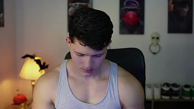 Snapshot of Hazzan_Velez chatting on November 8, 9:13 pm Hazzan Velez online show from November 8, 9:13 pm