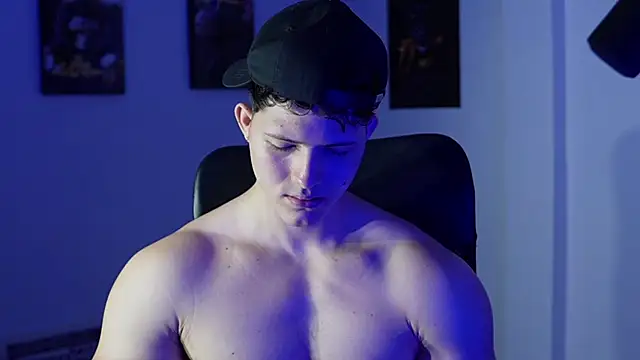 Snapshot of Hazzan_Velez chatting on November 28, 6:21 pm Hazzan Velez online show from November 28, 6:21 pm