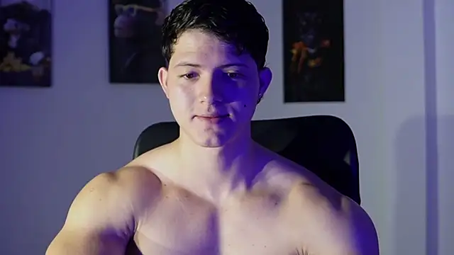 Snapshot of Hazzan_Velez chatting on December 15, 4:44 pm Hazzan Velez online show from December 15, 4:44 pm