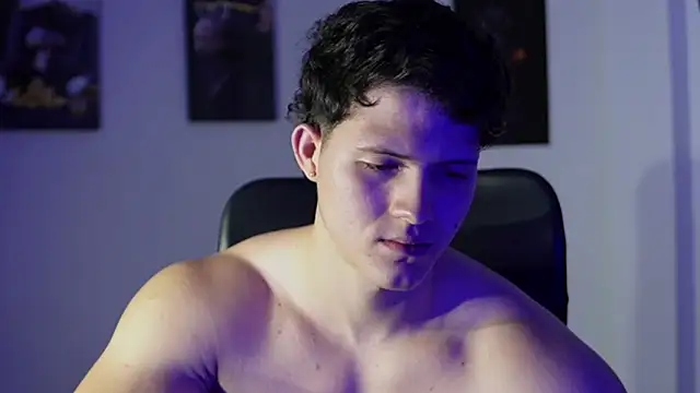 Snapshot of Hazzan_Velez chatting on December 16, 4:50 am Hazzan Velez online show from December 16, 4:50 am