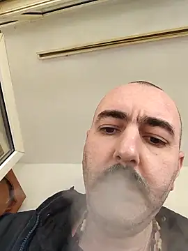 Snapshot of Maryo0001 chatting on October 4, 10:24 am Maryo0001 online show from October 4, 10:24 am