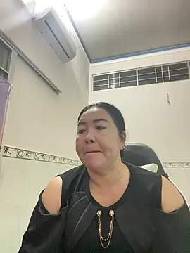 NDith online show from March 18, 8:48 pm