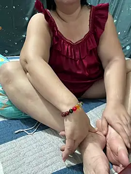 Snapshot of NDith chatting on July 27, 1:51 pm NDith online show from July 27, 1:51 pm