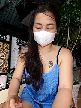Snapshot of lyna_bl chatting on May 3, 12:22 pm lyna bl online show from May 3, 12:22 pm