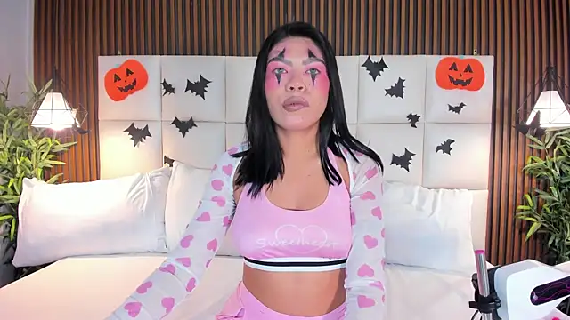 CailynBrowm online show from November 1, 4:47 am