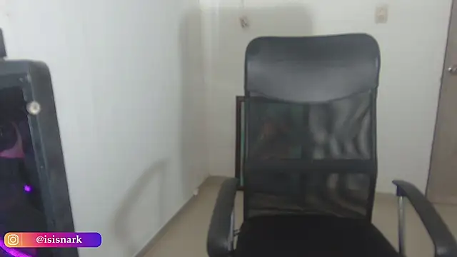 Isis69  online show from February 25, 7:36 pm