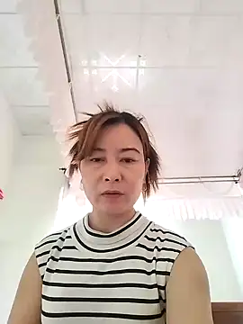 Sexy-ladyboobs20 online show from January 1, 5:11 am