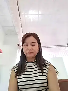 Sexy-ladyboobs20 online show from January 13, 7:00 am