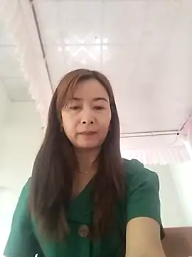 Sexy-ladyboobs20 online show from February 17, 1:36 am