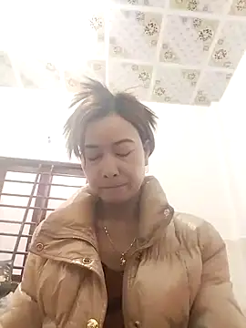 Sexy-ladyboobs20 online show from March 19, 12:15 am