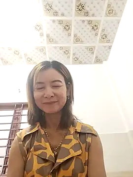 Sexy-ladyboobs20 online show from September 15, 1:05 am