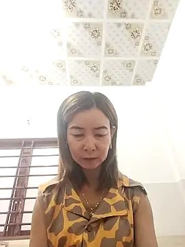 Sexy-ladyboobs20 online show from October 16, 1:17 am