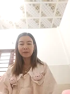 Sexy-ladyboobs20 online show from May 8, 1:55 am