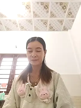 Sexy-ladyboobs20 online show from May 10, 5:12 am