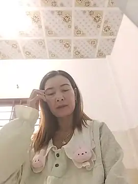 Sexy-ladyboobs20 online show from June 27, 5:12 am