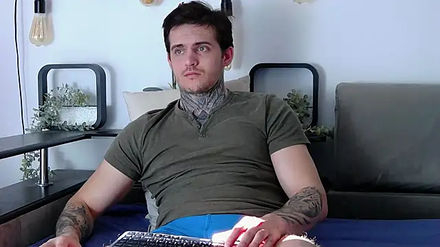 CarterCole online show from March 9, 11:47 am