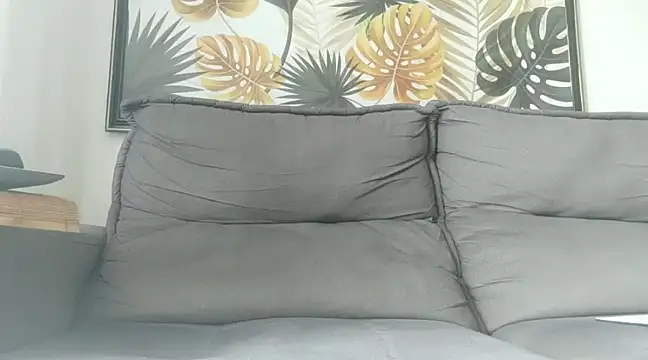 Snapshot of HornyBeachBoyBR chatting on February 6, 1:43 pm HornyBeachBoyBR online show from February 6, 1:43 pm