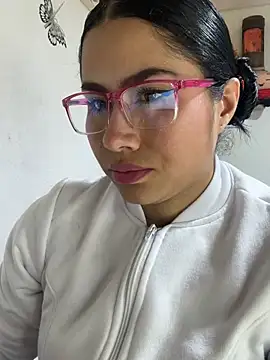 Snapshot of Sweet__Nurse1 chatting on May 29, 8:18 pm Sweet Nurse1 online show from May 29, 8:18 pm