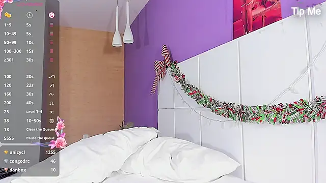 Snapshot of SunnyPage chatting on February 3, 3:06 pm SunnyPage online show from February 3, 3:06 pm