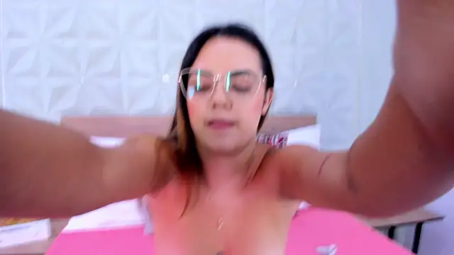 Snapshot of Stacey_white_ chatting on June 4, 8:37 pm Stacey white online show from June 4, 8:37 pm