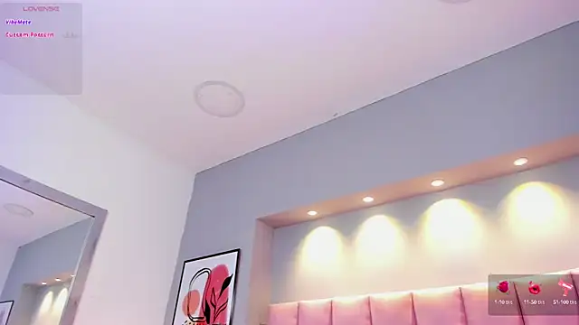 KeilyRoss online show from September 15, 8:09 pm