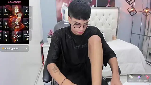 Noha scott online show from March 11, 11:11 pm