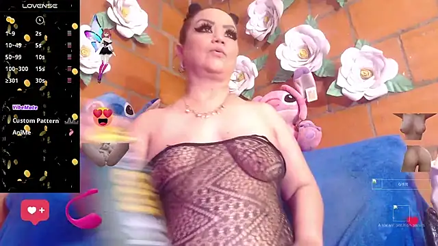 Snapshot of IngritBitch chatting on October 25, 2:02 pm IngritBitch online show from October 25, 2:02 pm