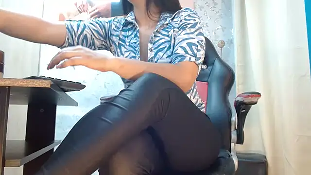 PaulinaRubio  online show from March 12, 8:15 pm