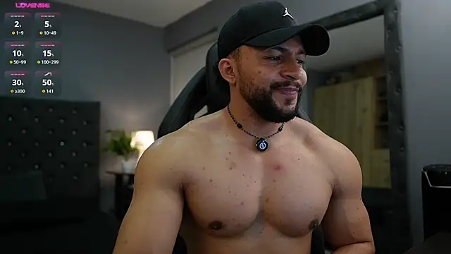 Snapshot of Martin_Logan chatting on November 2, 9:39 pm Martin Logan online show from November 2, 9:39 pm