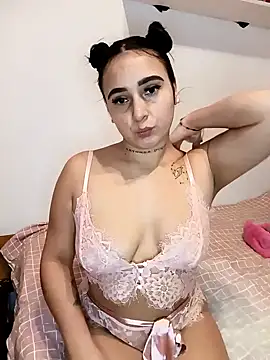 Snapshot of Juanamd1 chatting on January 5, 8:54 am Juanamd1 online show from January 5, 8:54 am