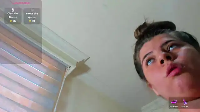 ValeryJohanson  online show from September 13, 7:24 pm