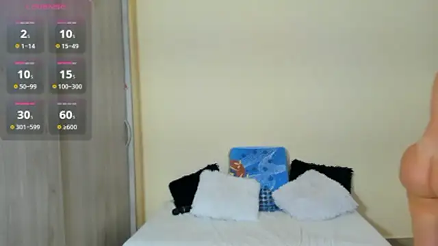 Snapshot of ValeryJohanson_ chatting on May 15, 8:05 pm ValeryJohanson online show from May 15, 8:05 pm