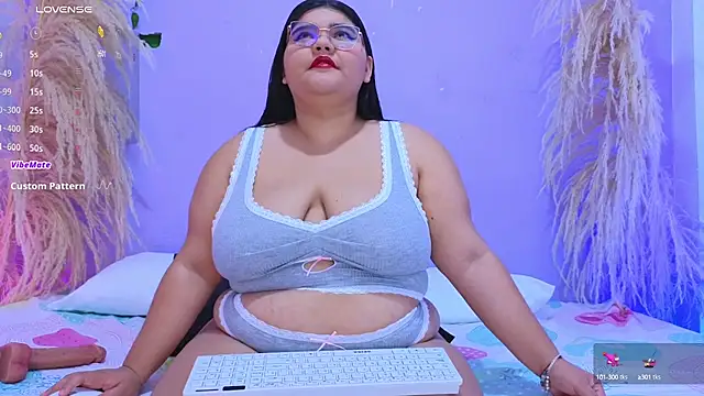 april lopez6 online show from March 19, 2:05 am